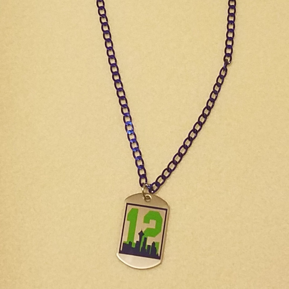 Seahawks necklace changeable length